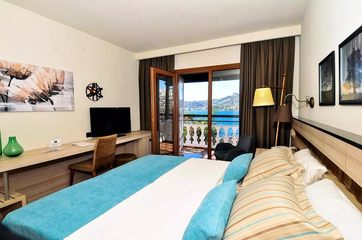 greenbeach_shabaviz (17).jpg